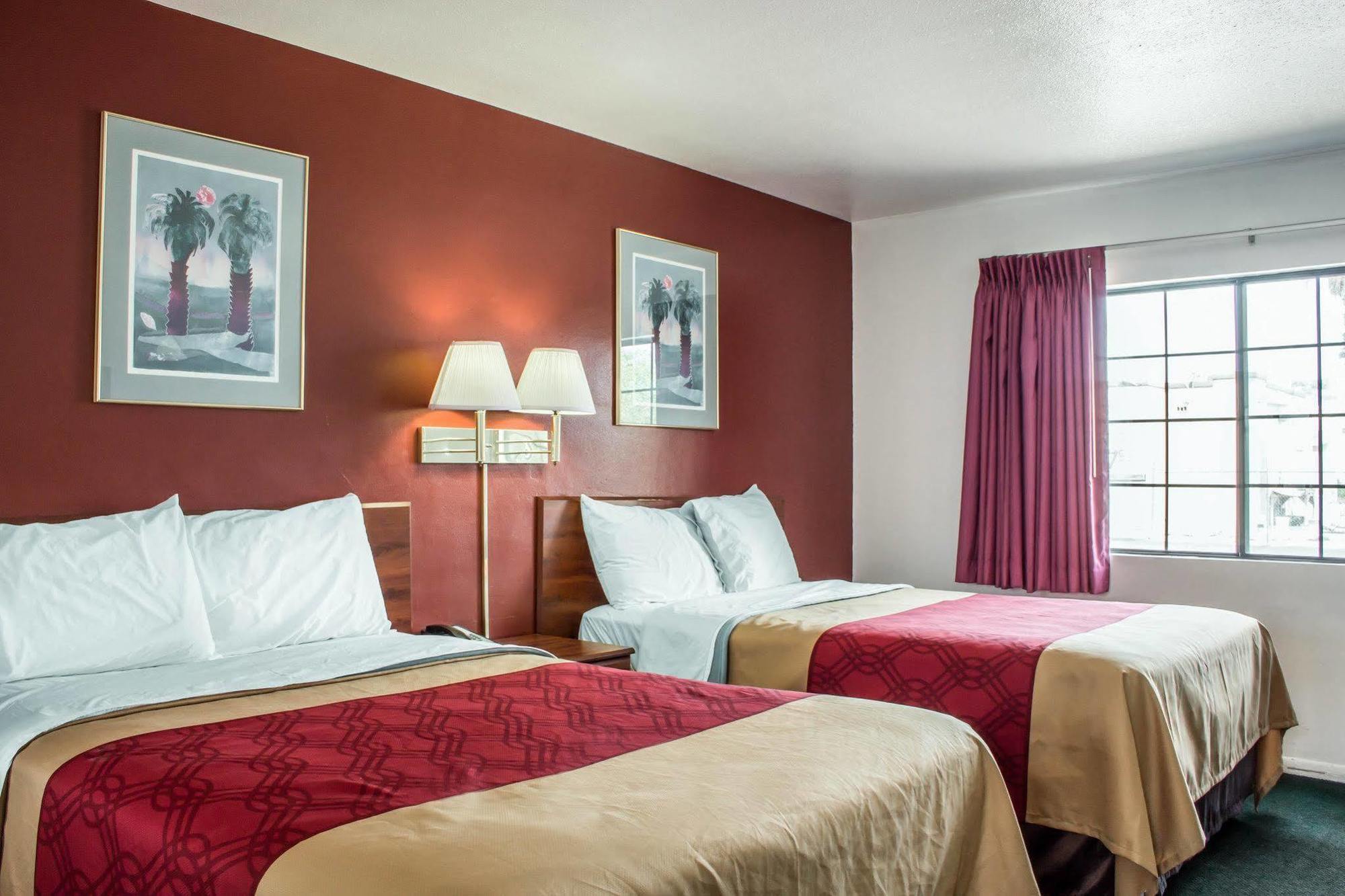 Econo Lodge Тусон Экстерьер фото