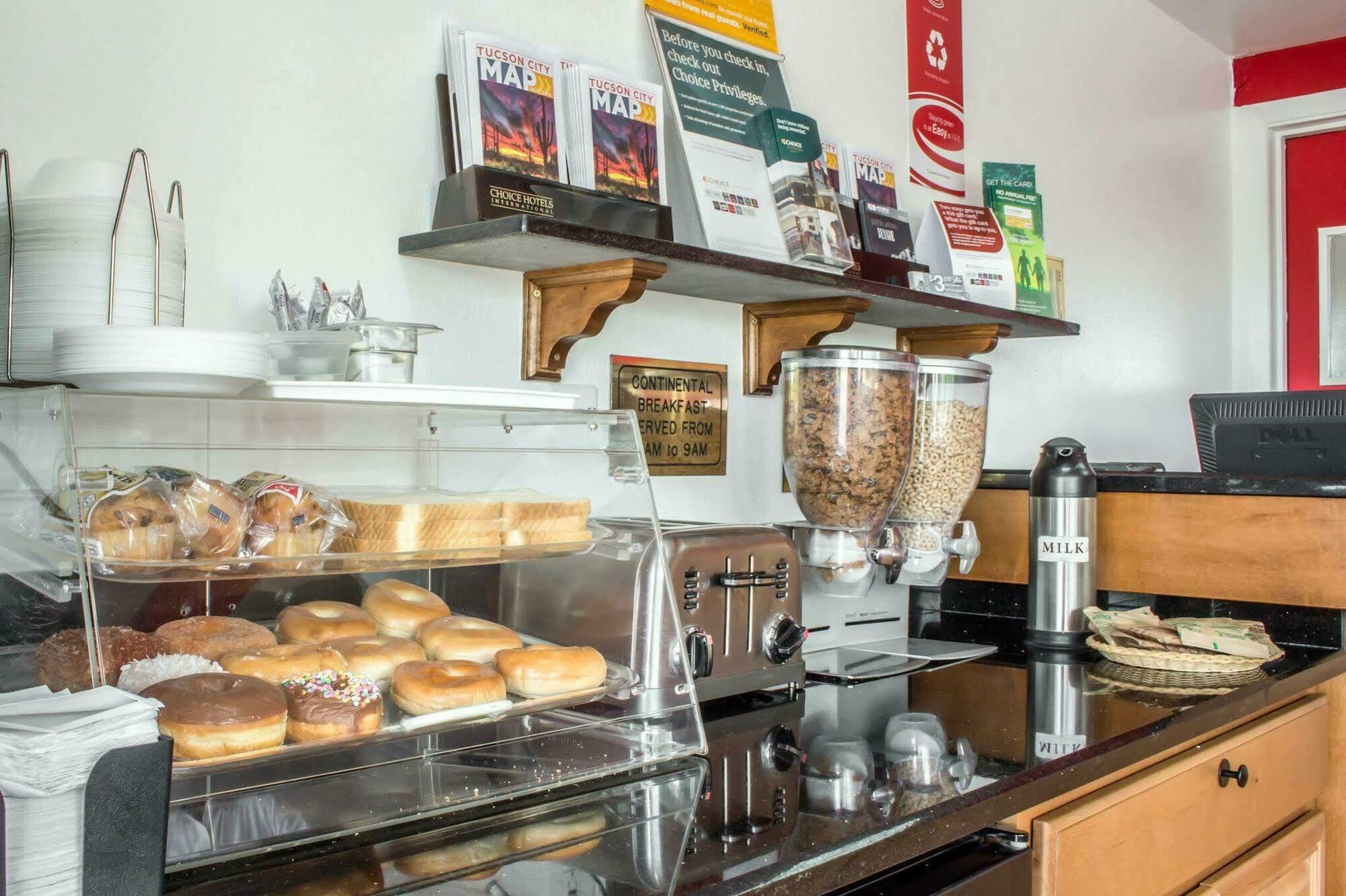 Econo Lodge Тусон Экстерьер фото